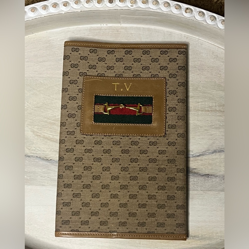 Vintage TV Guide Gucci organizer